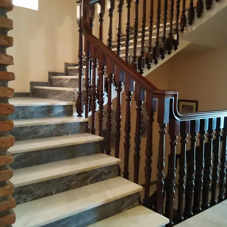 מלון Calderon 3*