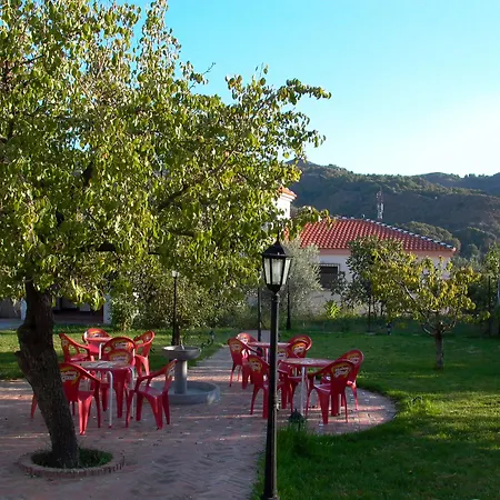 Calderon מלון 3*