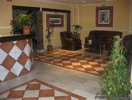 מלון Calderon 3*